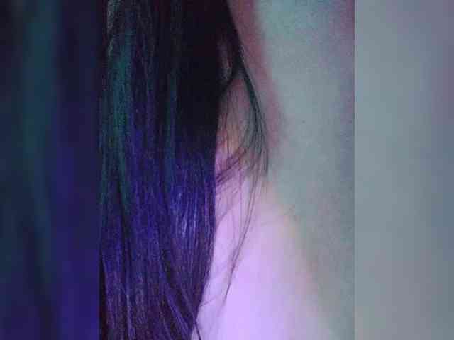 -Emma-'s sex show image