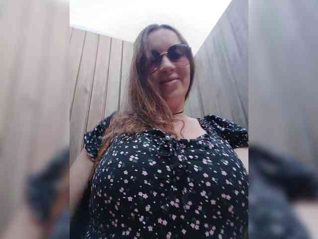 Annanas's sex show image