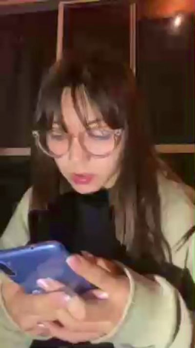 Nicki's sex show image