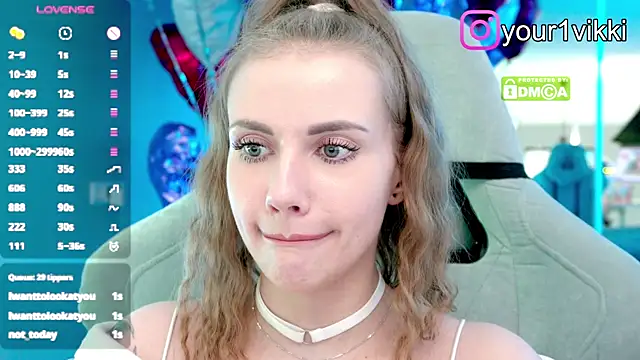 Vikki_Cheese's sex show image