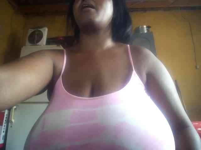 Изображение секс-шоу модели Melonboobs1 Изображение секс-шоу модели Melonboobs1