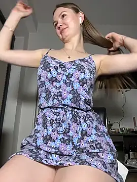 NickiLike's sex show image NickiLike's sex show image