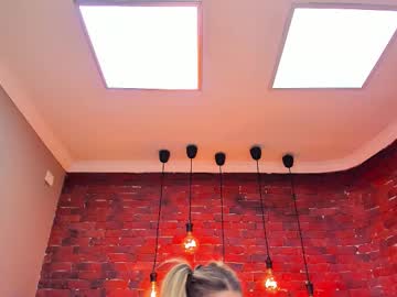 Изображение секс-шоу модели christyna_ross Изображение секс-шоу модели christyna_ross