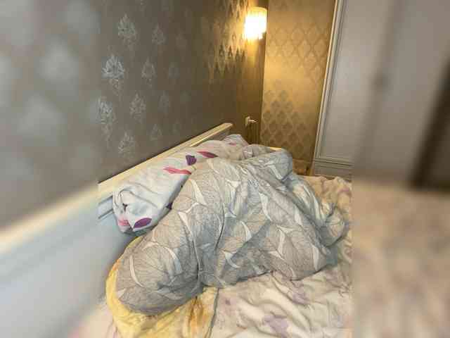 Detka-bez-monetki's sex show image