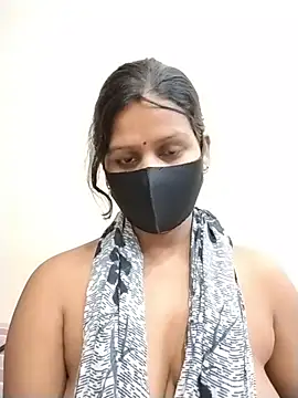 Nakedgirl07's sex show image
