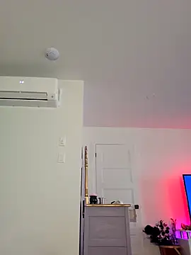 LilyOrion's sex show image