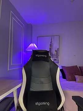 HoneyMollyX's sex show image