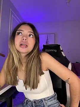 HoneyMollyX's sex show image