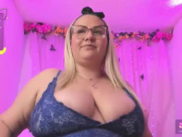 sweetbambi19's sex show image sweetbambi19's sex show image