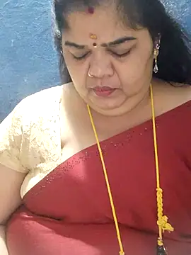 Изображение секс-шоу модели tamilthanushri Изображение секс-шоу модели tamilthanushri