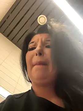 Изображение секс-шоу модели Tisha_Busty Изображение секс-шоу модели Tisha_Busty