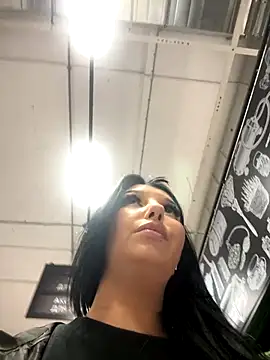 Изображение секс-шоу модели Tisha_Busty Изображение секс-шоу модели Tisha_Busty