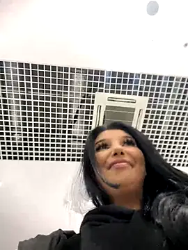 Tisha_Busty's sex show image