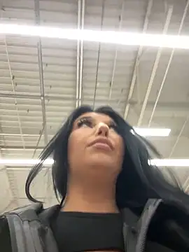 Tisha_Busty's sex show image