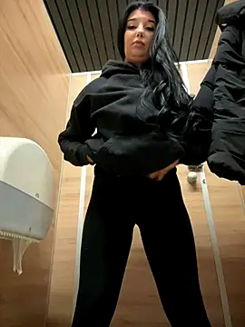 Изображение секс-шоу модели Tisha_Busty Изображение секс-шоу модели Tisha_Busty