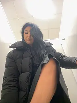 Tisha_Busty's sex show image