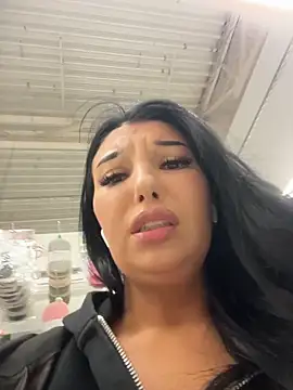 Tisha_Busty's sex show image