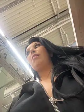 Tisha_Busty's sex show image