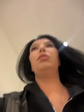 Tisha_Busty's sex show image