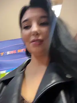 Tisha_Busty's sex show image