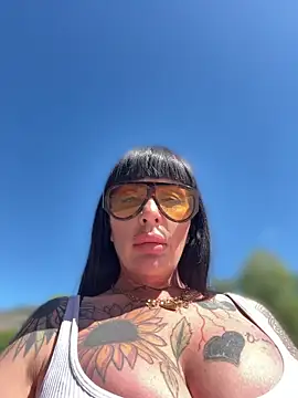 ASSERINAAA's sex show image