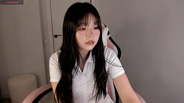 Изображение секс-шоу модели hee_young11