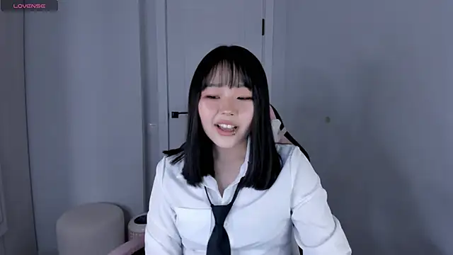 hee_young11's sex show image