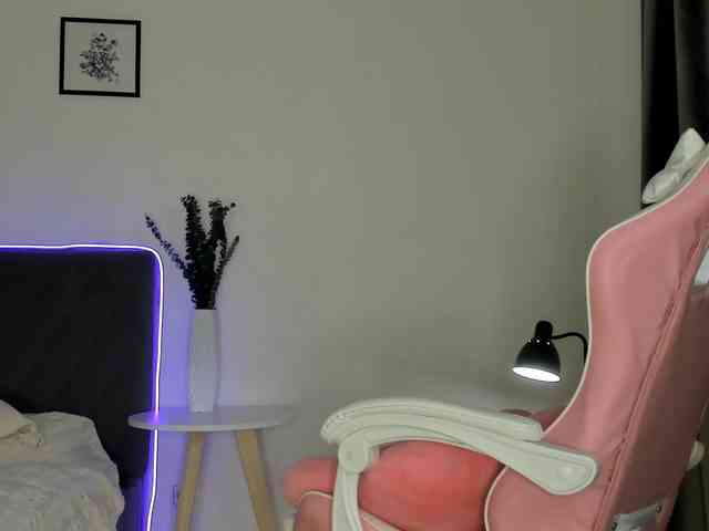 Изображение секс-шоу модели elliediaz Изображение секс-шоу модели elliediaz