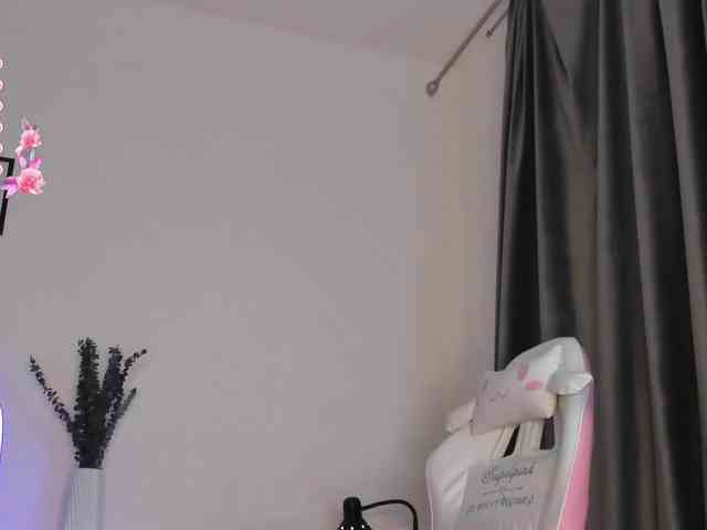 Изображение секс-шоу модели elliediaz Изображение секс-шоу модели elliediaz