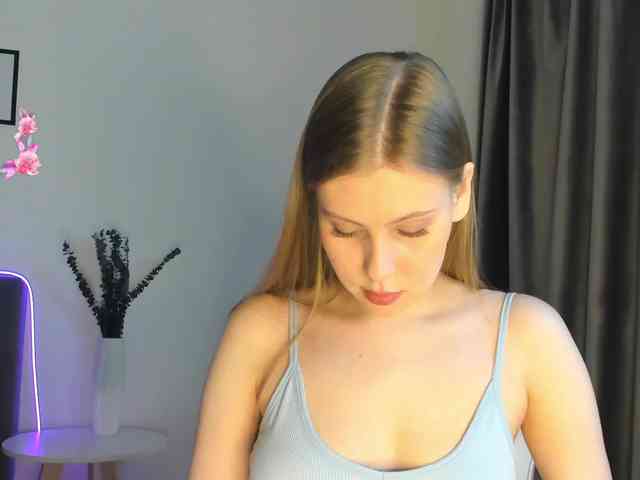 elliediaz's sex show image elliediaz's sex show image