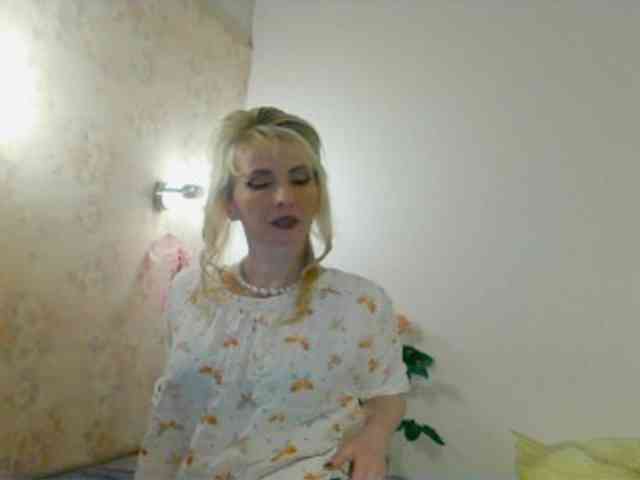 Изображение секс-шоу модели KatrinExcite