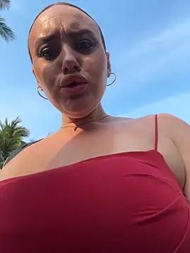 KiraSunshine's sex show image