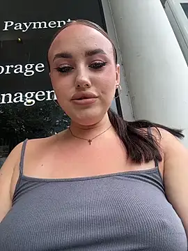 KiraSunshine's sex show image