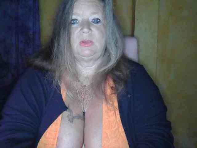 lady-vamp's sex show image