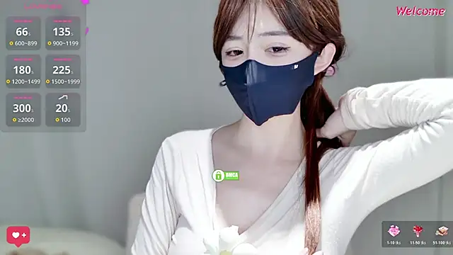 -Hell0-Kitty's sex show image