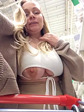 Sexshow-Bild von Bondgirl_013 Sexshow-Bild von Bondgirl_013