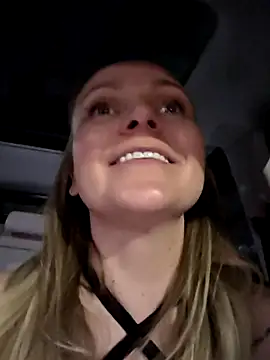 Bondgirl_013's sex show image