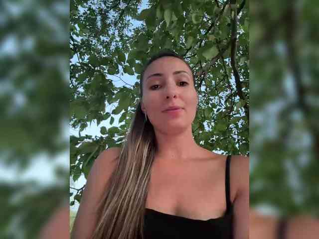 Great-Karina's sex show image