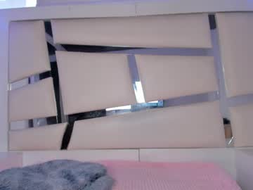 chrystal_jade's sex show image