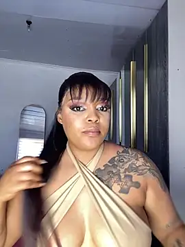 Iam-Sharifa's sex show image