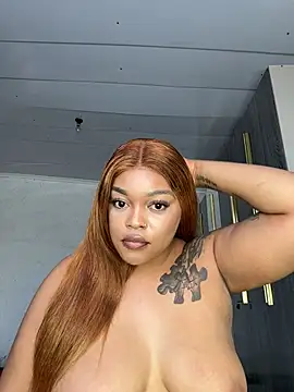 Iam-Sharifa's sex show image