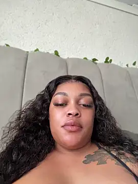 Iam-Sharifa's sex show image
