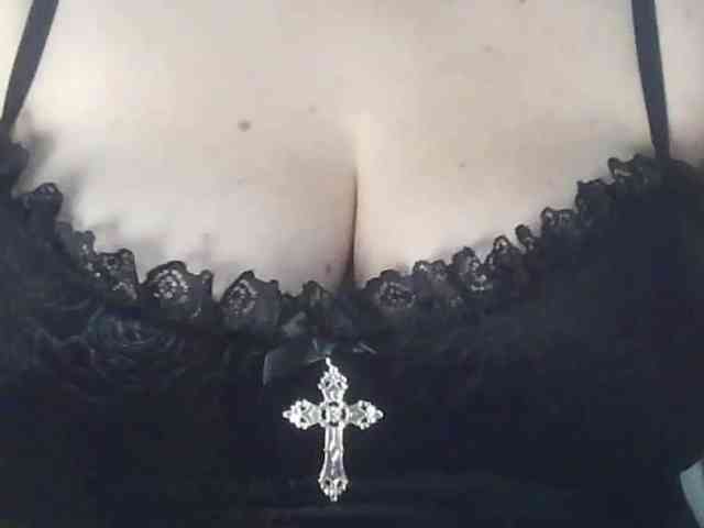 peachyshow's sex show image