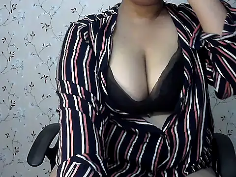 Nandini8's sex show image