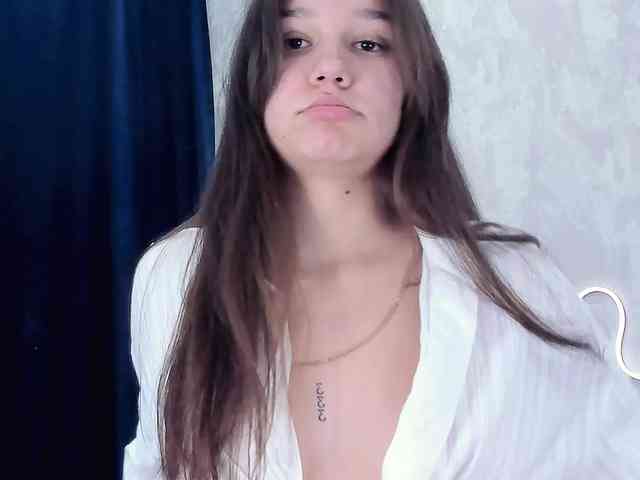 Изображение секс-шоу модели Misaqueen Изображение секс-шоу модели Misaqueen