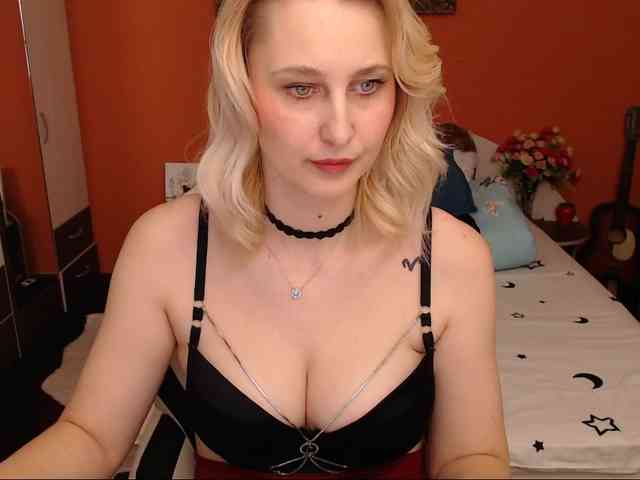 NatashaRouge's sex show image