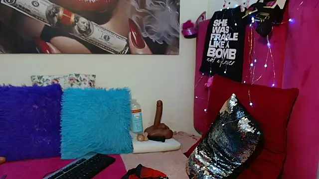 Moreish-06's sex show image