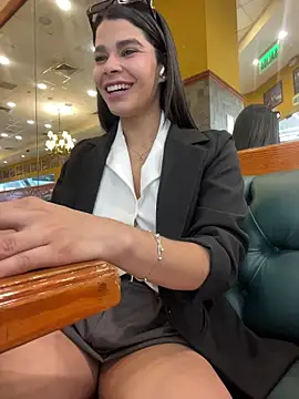 Leah_Honey26's sex show image