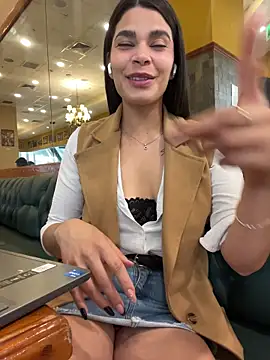 Leah_Honey26's sex show image