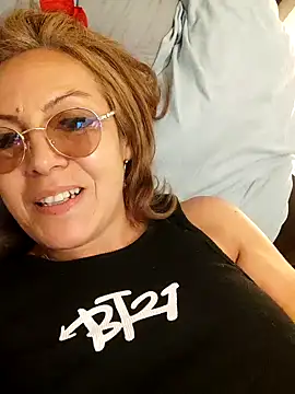 Gatithaaa's sex show image